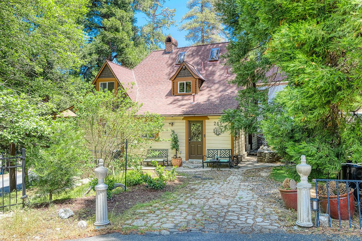 Delightful Cabin with European Flair! Lynne B. Wilson Real Estate